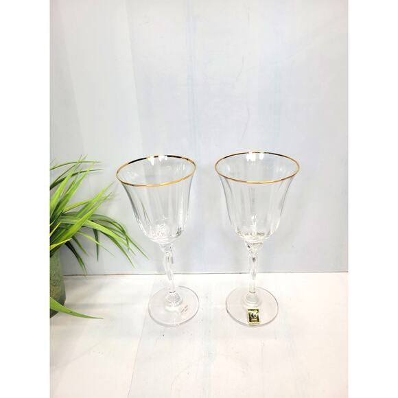 2 Vintage Chateau Gold Oneida Glass Wine Goblets - Picture 1 of 4